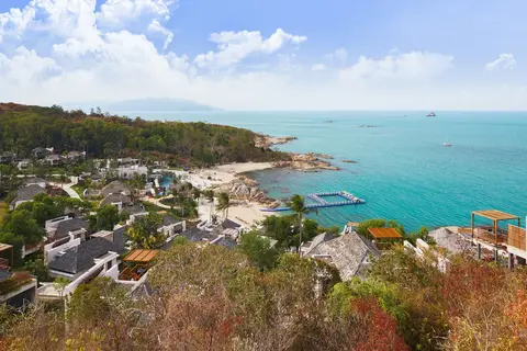 Experience the luxury and beauty of Koh Samui at The Ritz-Carlton, Koh Samui, a stunning oceanfront resort with suites, villas, spa, dining and activities.